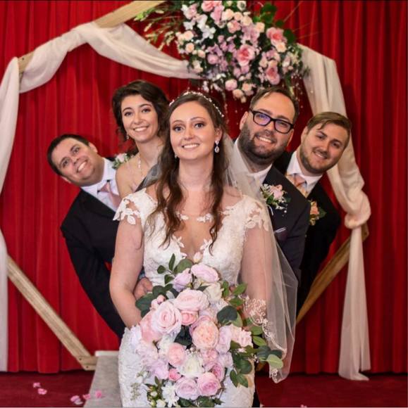 Meet your Posher, Alyssa - Picture 1 of 1